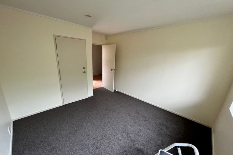 Photo of property in 8b Oakwood Place, Pukekohe, 2120