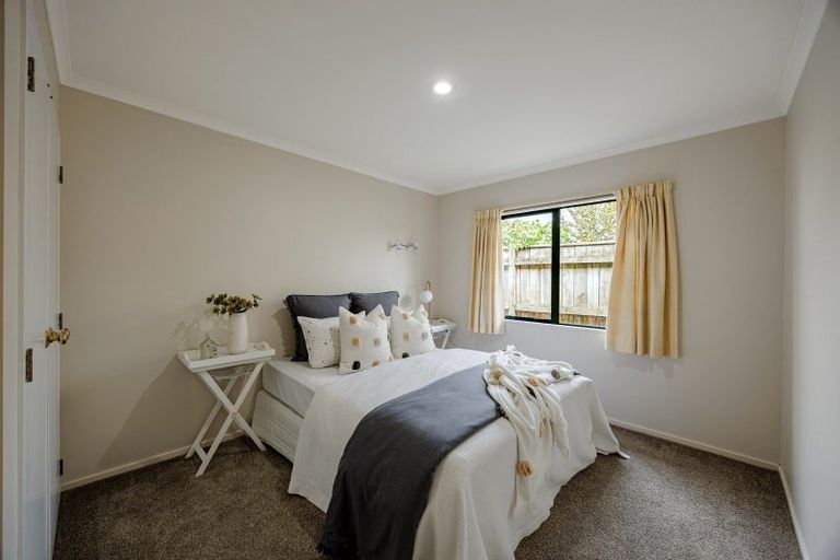 Photo of property in 28 Arataki Road, Havelock North, 4130