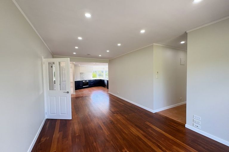 Photo of property in 619 State Highway 16, Kumeu, 0891
