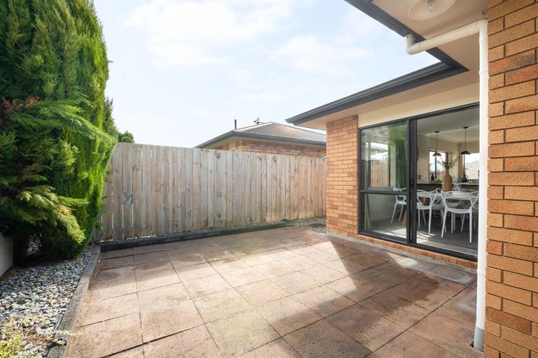 Photo of property in 11 Shrule Place, Huntington, Hamilton, 3210