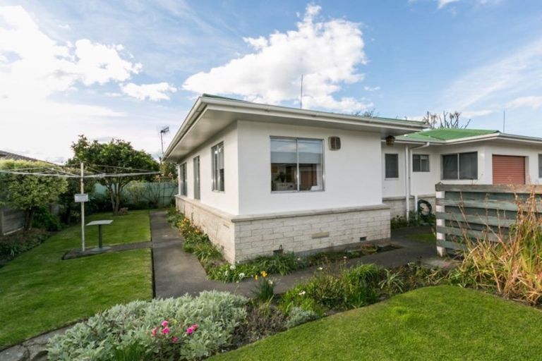 Photo of property in 3/203 Gloucester Street, Taradale, Napier, 4112