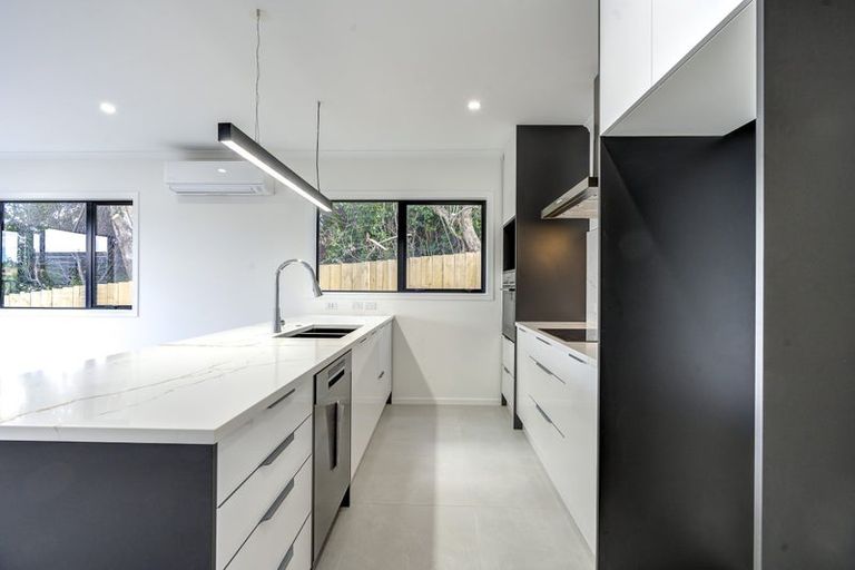 Photo of property in 3/18 Church Street, Northcote Point, Auckland, 0627