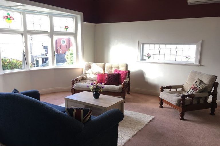 Photo of property in 77 Webb Street, Mount Cook, Wellington, 6011