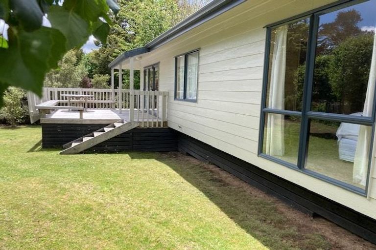 Photo of property in 58 Kinloch Road, Kinloch, Taupo, 3377