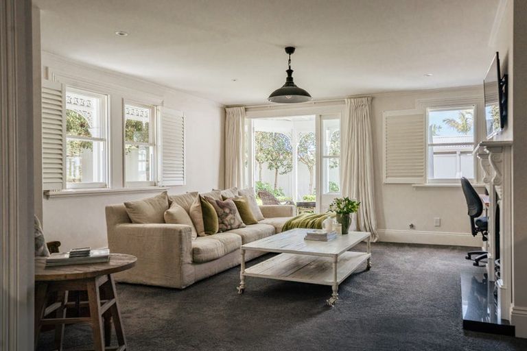 Photo of property in 31 Richmond Avenue, Northcote Point, Auckland, 0627