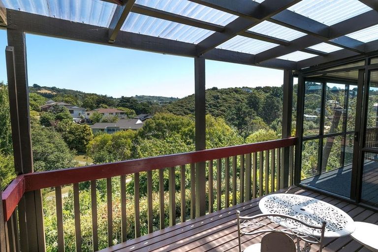 Photo of property in 42 Sailmaker Close, Whitby, Porirua, 5024