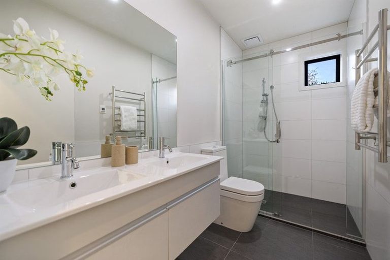 Photo of property in 12 Fife Court, Jacks Point, Queenstown, 9371