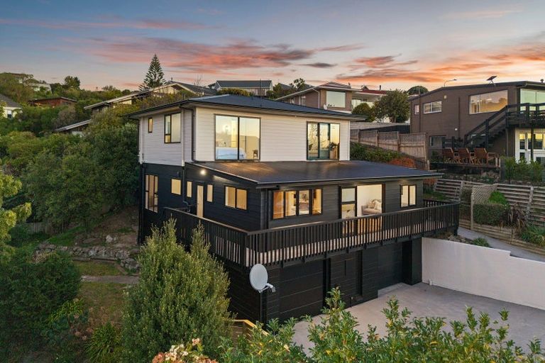 Photo of property in 167 Soleares Avenue, Mount Pleasant, Christchurch, 8081