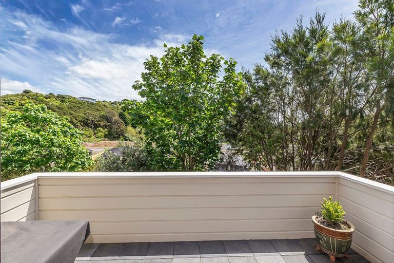 Photo of property in 32b Sailmaker Close, Whitby, Porirua, 5024