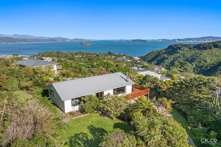 Photo of property in 24 Titiro Moana Road, Korokoro, Lower Hutt, 5012