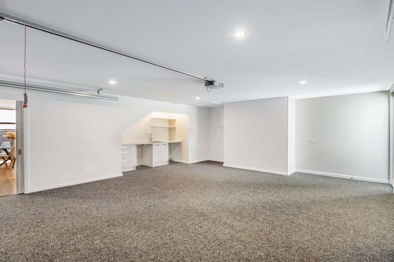 Photo of property in 10 Saint James Place, Rangiora, 7400