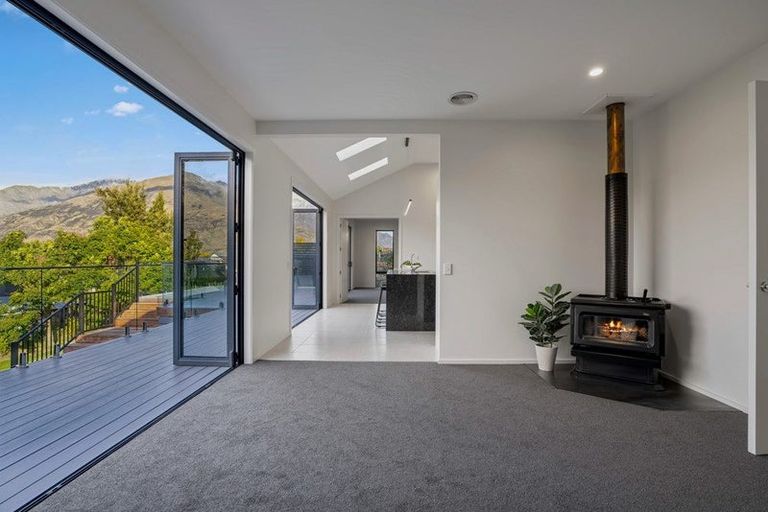 Photo of property in 4 Lindmore Lane, Lower Shotover, Queenstown, 9371