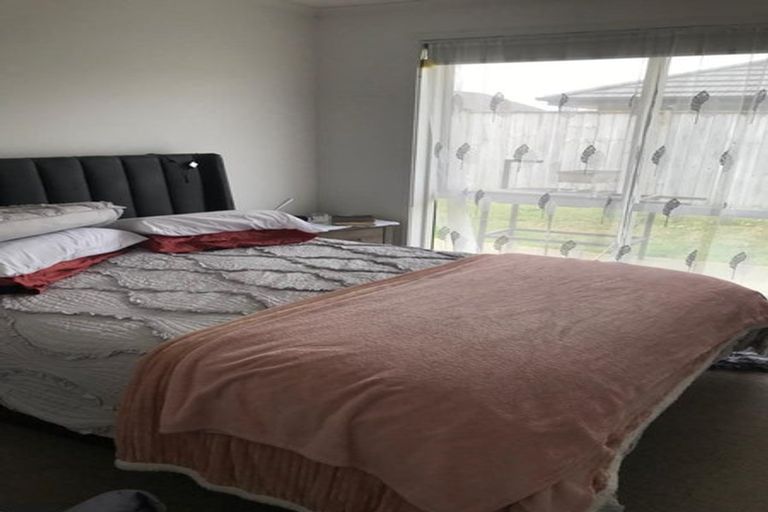 Photo of property in 12 Matawai Puna Drive, Pukekohe, 2120