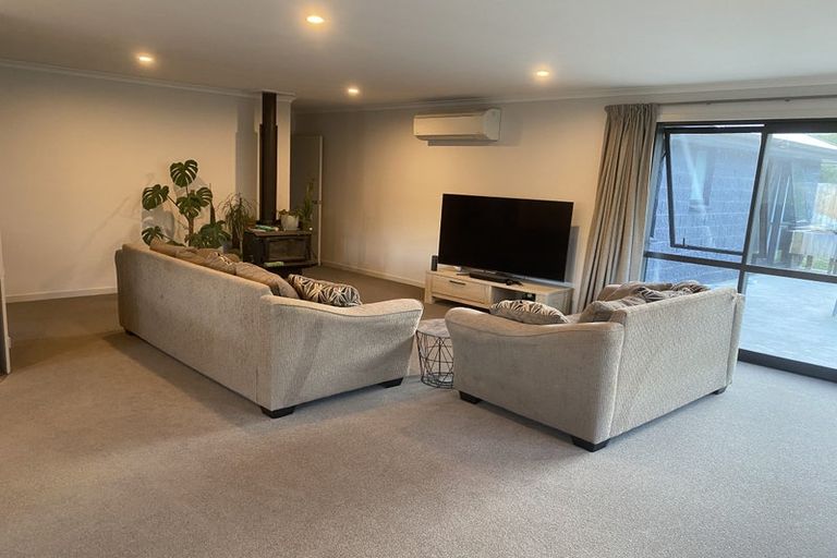 Photo of property in 9 Teal Place, Lake Hawea, Wanaka, 9382