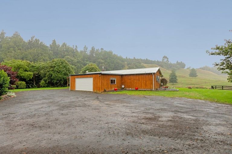 Photo of property in 1382 No 3 Road, Te Puke, 3183