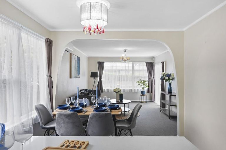 Photo of property in 72 Helena Street, Massey, Auckland, 0614