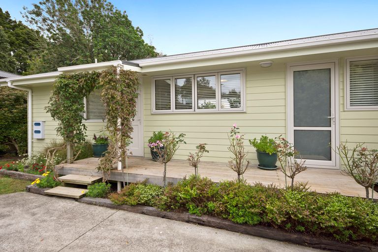 Photo of property in 23 Matatea Avenue, Pukekohe, 2120