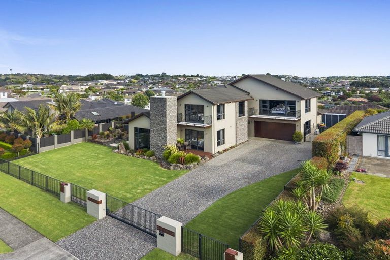 Photo of property in 24 Grace James Road, Pukekohe, 2120