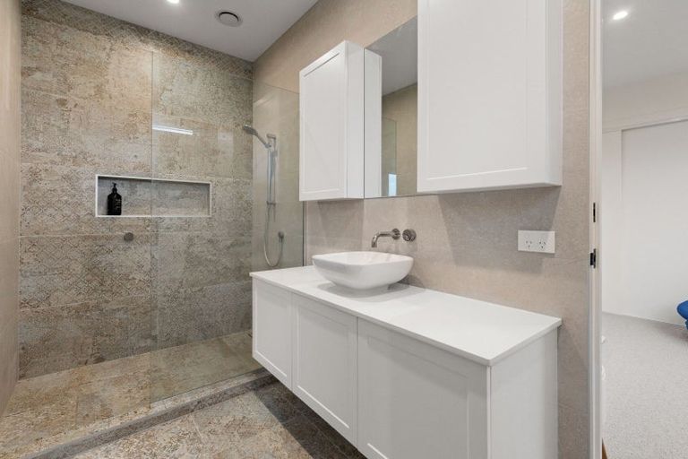 Photo of property in 8 Collings Drive, Lucas Heights, Albany, 0793