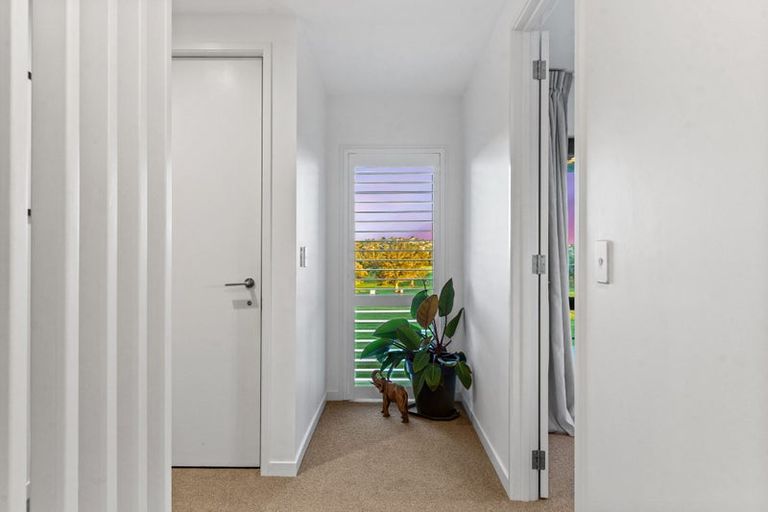 Photo of property in 22 Catalina Drive, Hobsonville, Auckland, 0616