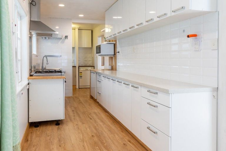 Photo of property in 21 Vogel Street, Woodville, 4920