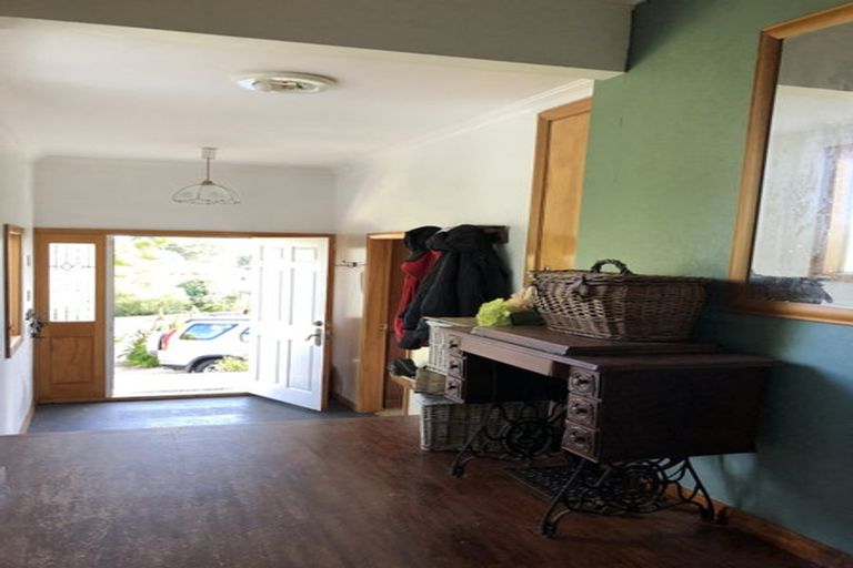 Photo of property in 10 Kiwi Road, Raumati Beach, Paraparaumu, 5032