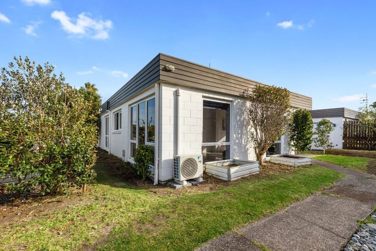 Photo of property in 7a Seaspray Drive, Mount Maunganui, 3116