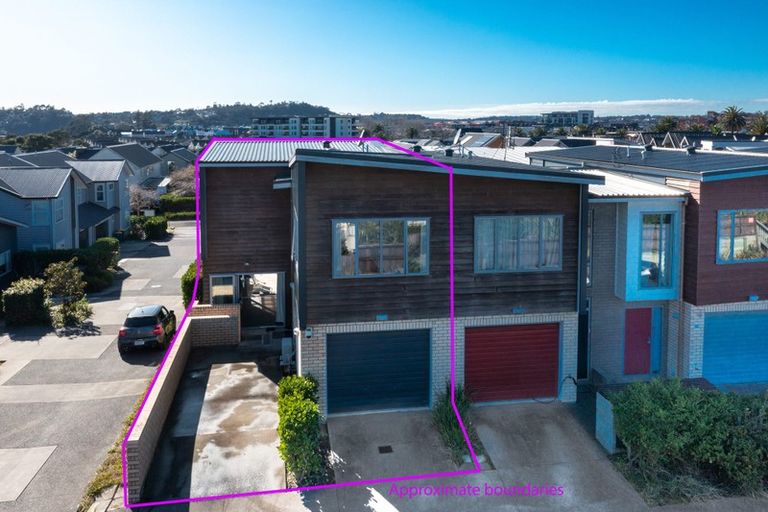 Photo of property in 24 Station Street, Hobsonville, Auckland, 0616