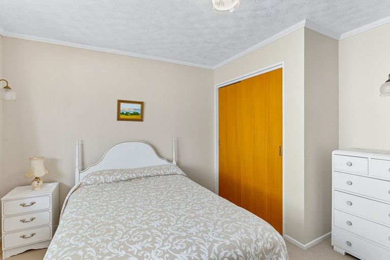 Photo of property in 22 Andrew Street, Waikanae, 5036