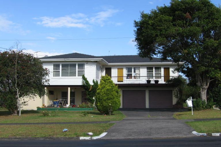 Photo of property in 46 Golf Road, New Lynn, Auckland, 0600