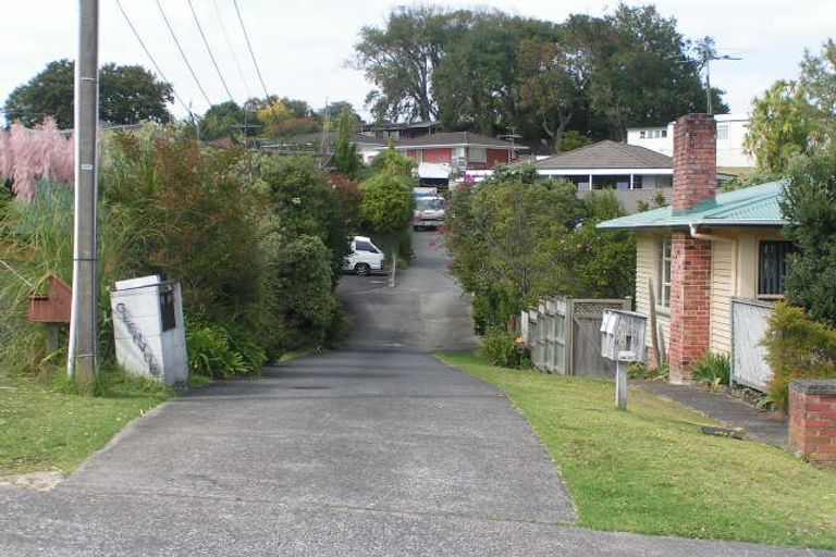 Photo of property in 3/6 Bond Crescent, Forrest Hill, Auckland, 0620