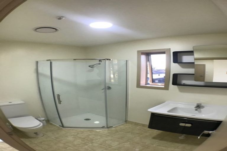 Photo of property in 2 Greensboro Street, Hamilton East, Hamilton, 3216