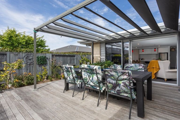 Photo of property in 72 Golden Sands Drive, Papamoa Beach, Papamoa, 3118