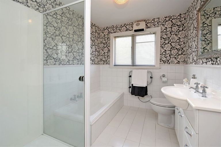 Photo of property in 8 Norwood Street, Beckenham, Christchurch, 8023