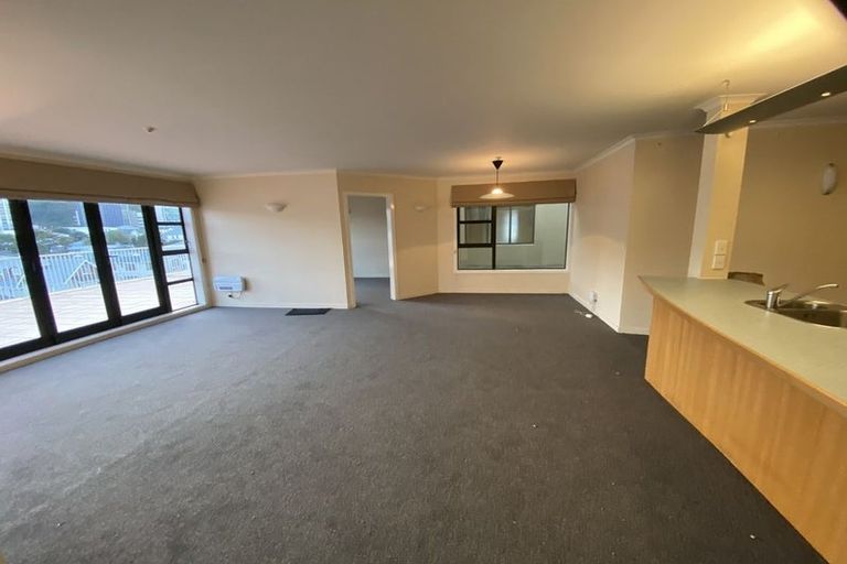 Photo of property in Endeavour Apartments, 125u6 Thorndon Quay, Pipitea, Wellington, 6011