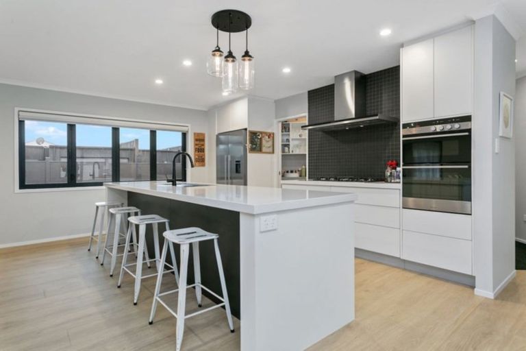 Photo of property in 125 Saint Kilda Road, Cambridge, 3434