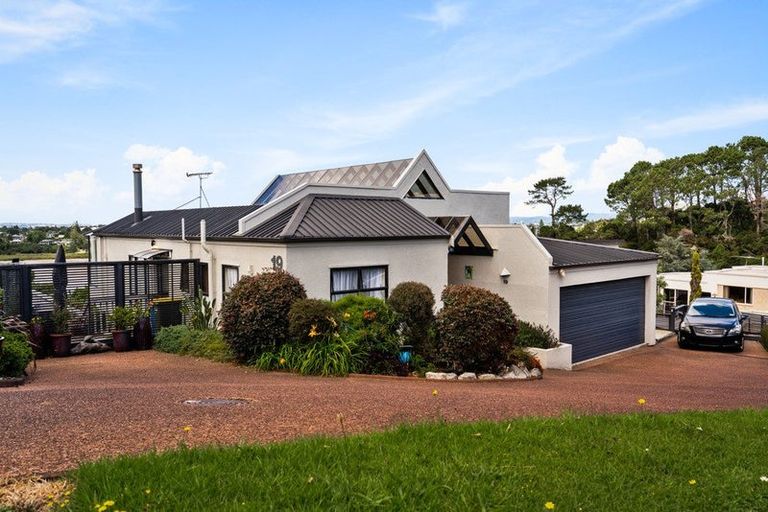Photo of property in 19 Constable Lane, West Harbour, Auckland, 0618