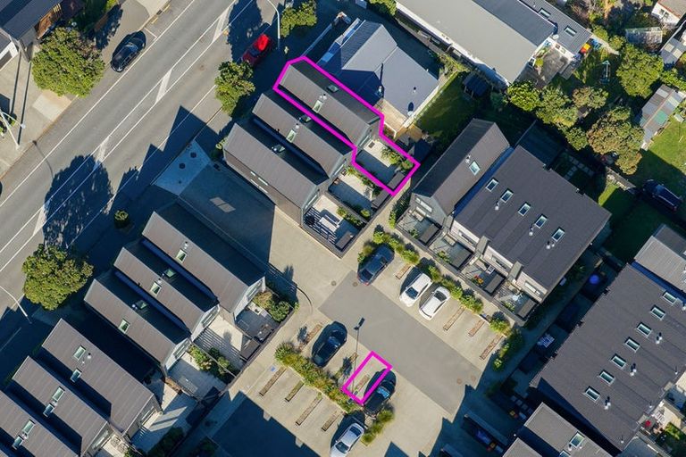 Photo of property in 11a Cuba Street, Petone, Lower Hutt, 5012