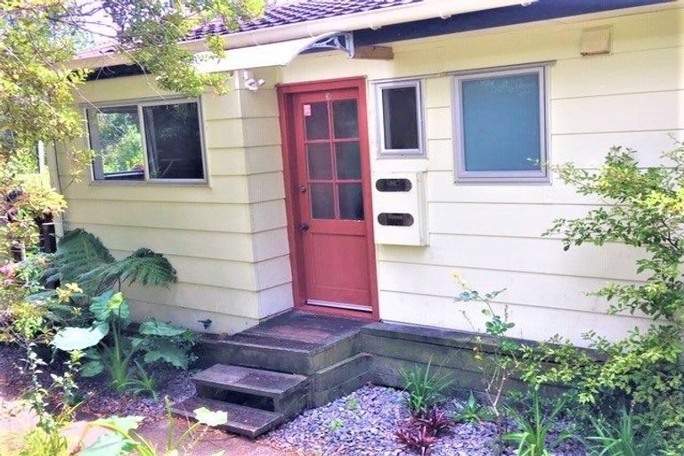 Photo of property in 3/42 Manuka Road, Glenfield, Auckland, 0629