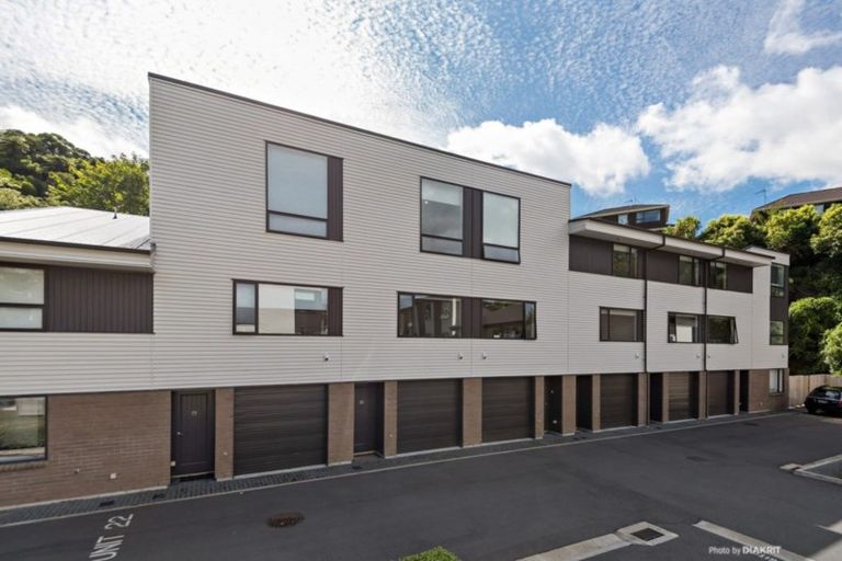 Photo of property in 20/8u Thatcher Crescent, Crofton Downs, Wellington, 6035