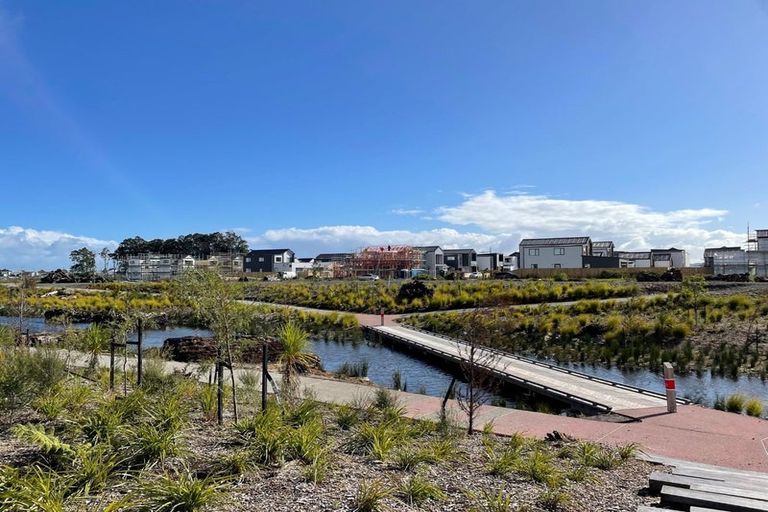 Photo of property in 28 Minhas Road, Papakura, 2110