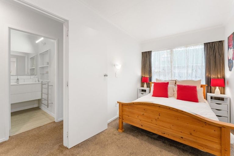 Photo of property in 55 Hawai Street, Two Mile Bay, Taupo, 3330