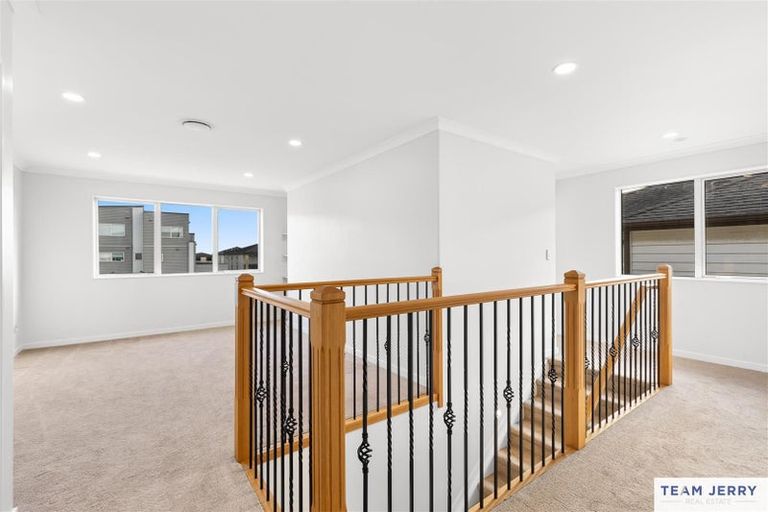 Photo of property in 3 Knockanara Drive, Flat Bush, Auckland, 2019