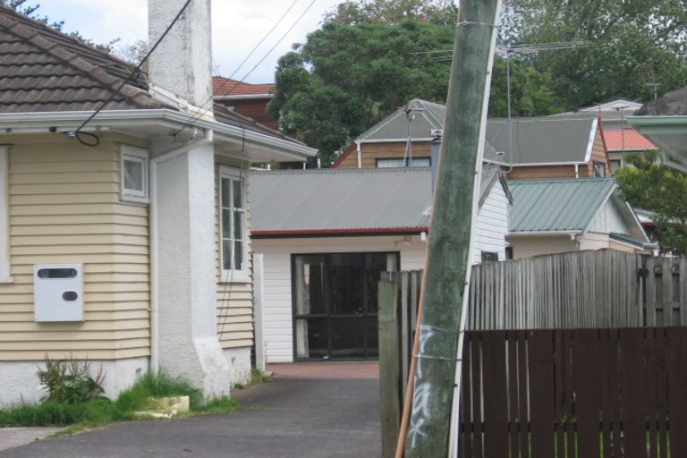 Photo of property in 99a Portage Road, New Lynn, Auckland, 0600