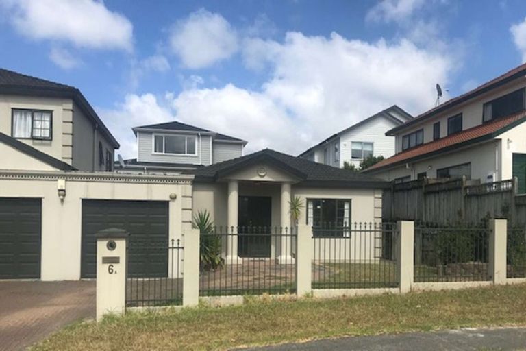 Photo of property in 6 Carrigans Close, Pinehill, Auckland, 0632