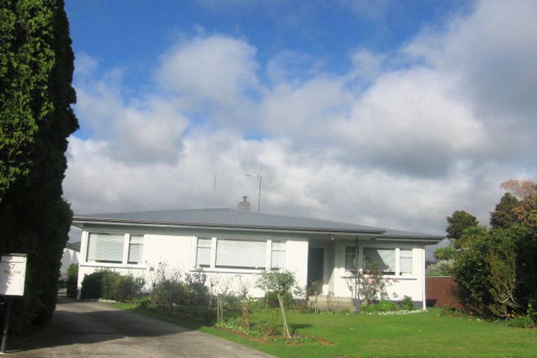 Photo of property in 7 Duna Place, Takaro, Palmerston North, 4412