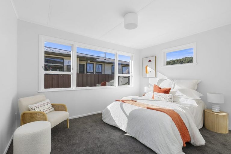Photo of property in 40 Momona Street, Wainuiomata, Lower Hutt, 5014