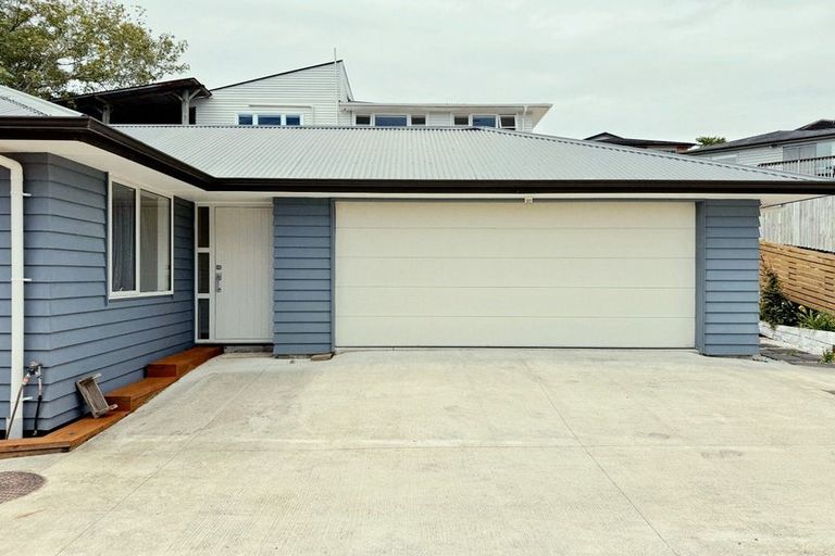 Photo of property in 13 Western Court, Sunnyvale, Auckland, 0612