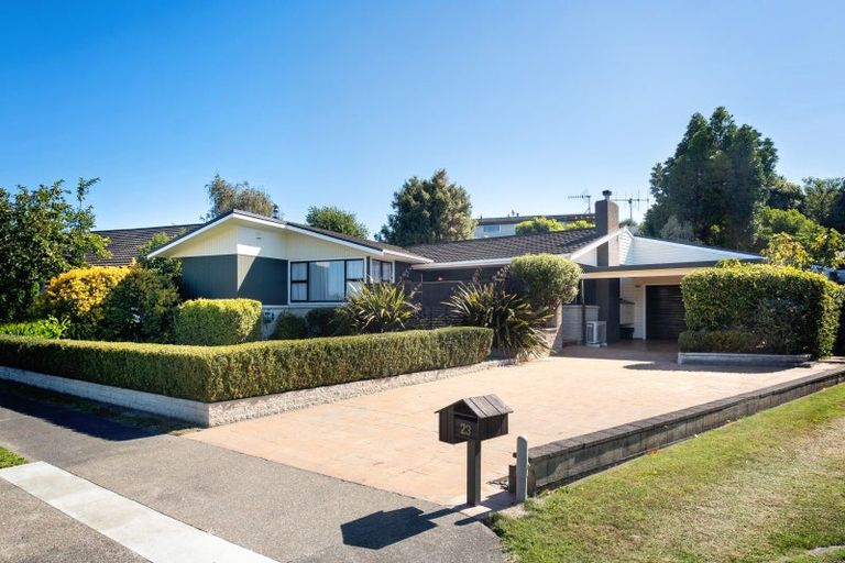 Photo of property in 23 Kent Terrace, Taradale, Napier, 4112