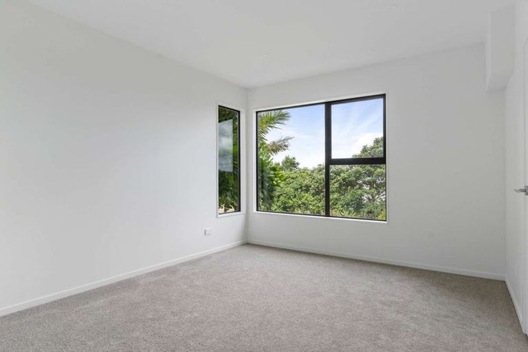 Photo of property in 24 Carnoustie Drive, Wattle Downs, Auckland, 2103